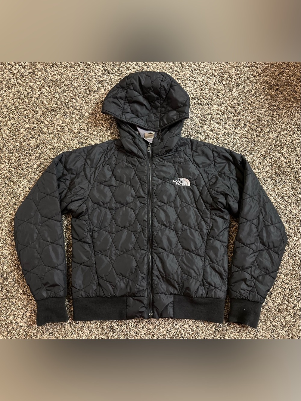 The North Face Women’s quilted hooded jacket  - black - size small